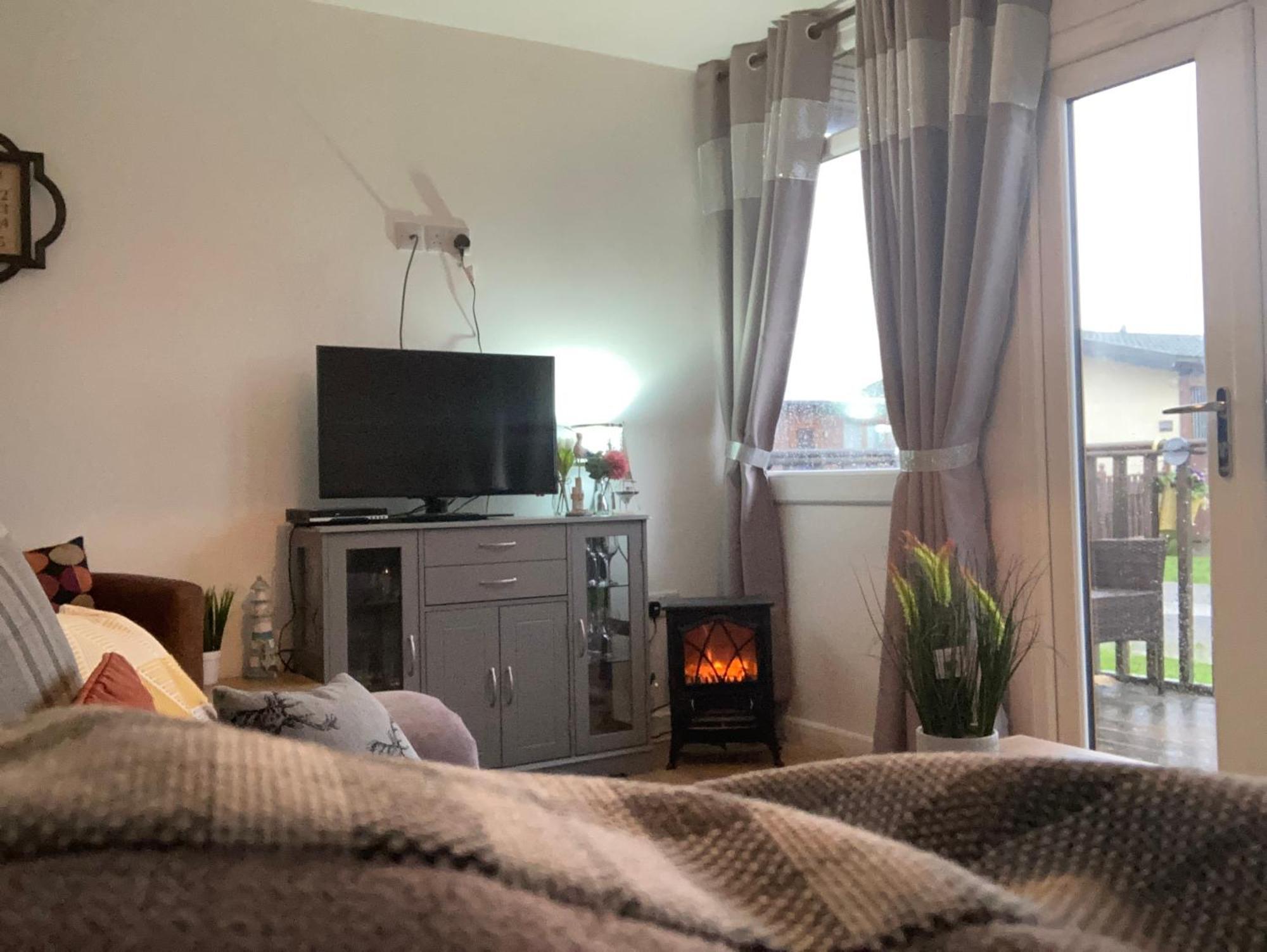 J16 Mablethorpe Pet Friendly Chalet Ngoại thất bức ảnh